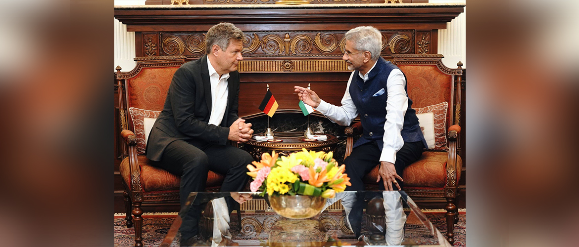  EAM Dr. S Jaishankar met Robert Habeck, German Federal Minister for Economic Affairs and Climate Action at the 7th IGC Meet on 25.10.24 